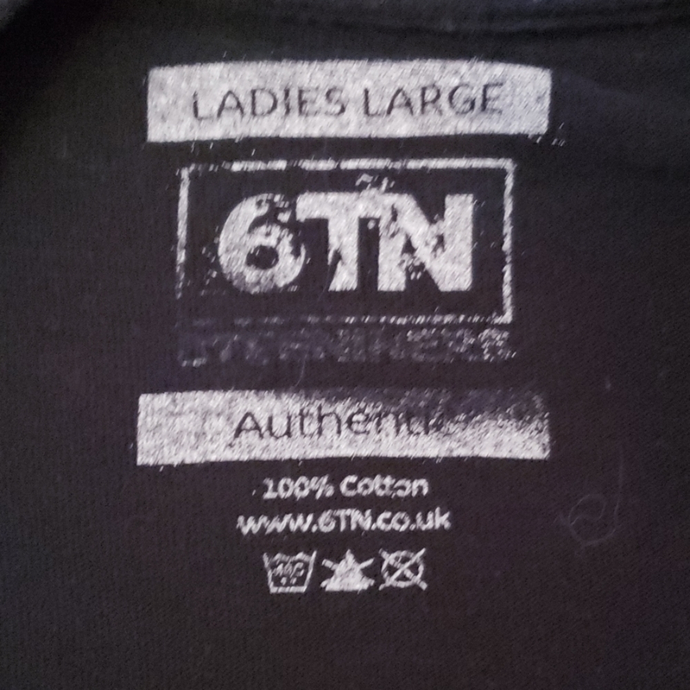 Cute fictional character attachment Tee large - Picture 4 of 4